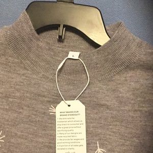 Light weight sweater